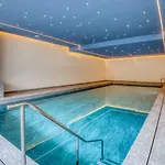 Sasso Boretto, Luxury 公寓式酒店