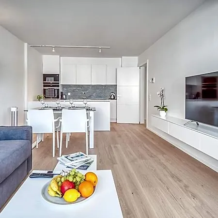 Sasso Boretto, Luxury