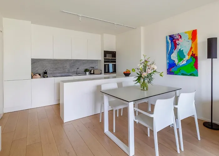 Sasso Boretto, Luxury