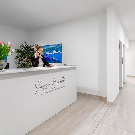 Sasso Boretto, Luxury