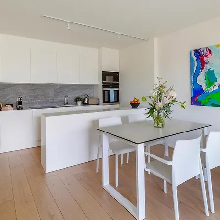 Sasso Boretto, Luxury